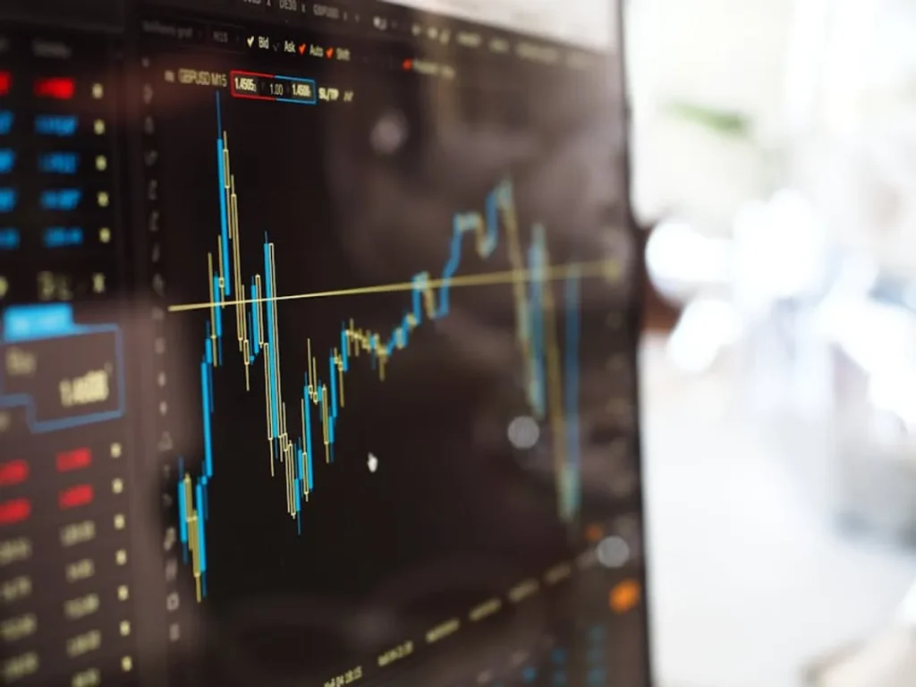 SERP Volatility: How to Track Google Ranking Swings